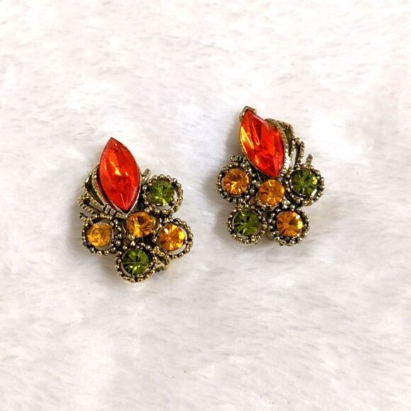 Vintage 1960's Orange, Green & Amber Rhinestone Clip Earrings - Picture 4 of 13